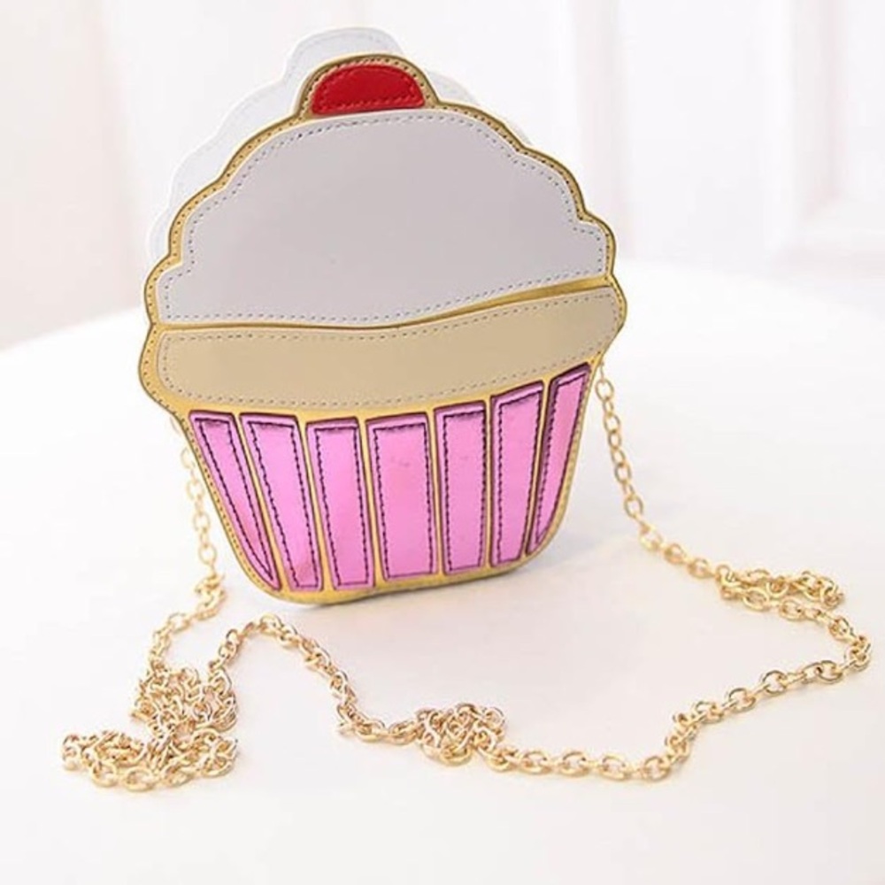 NWOT Cupcake Chain Crossbody Bag - Pink and White